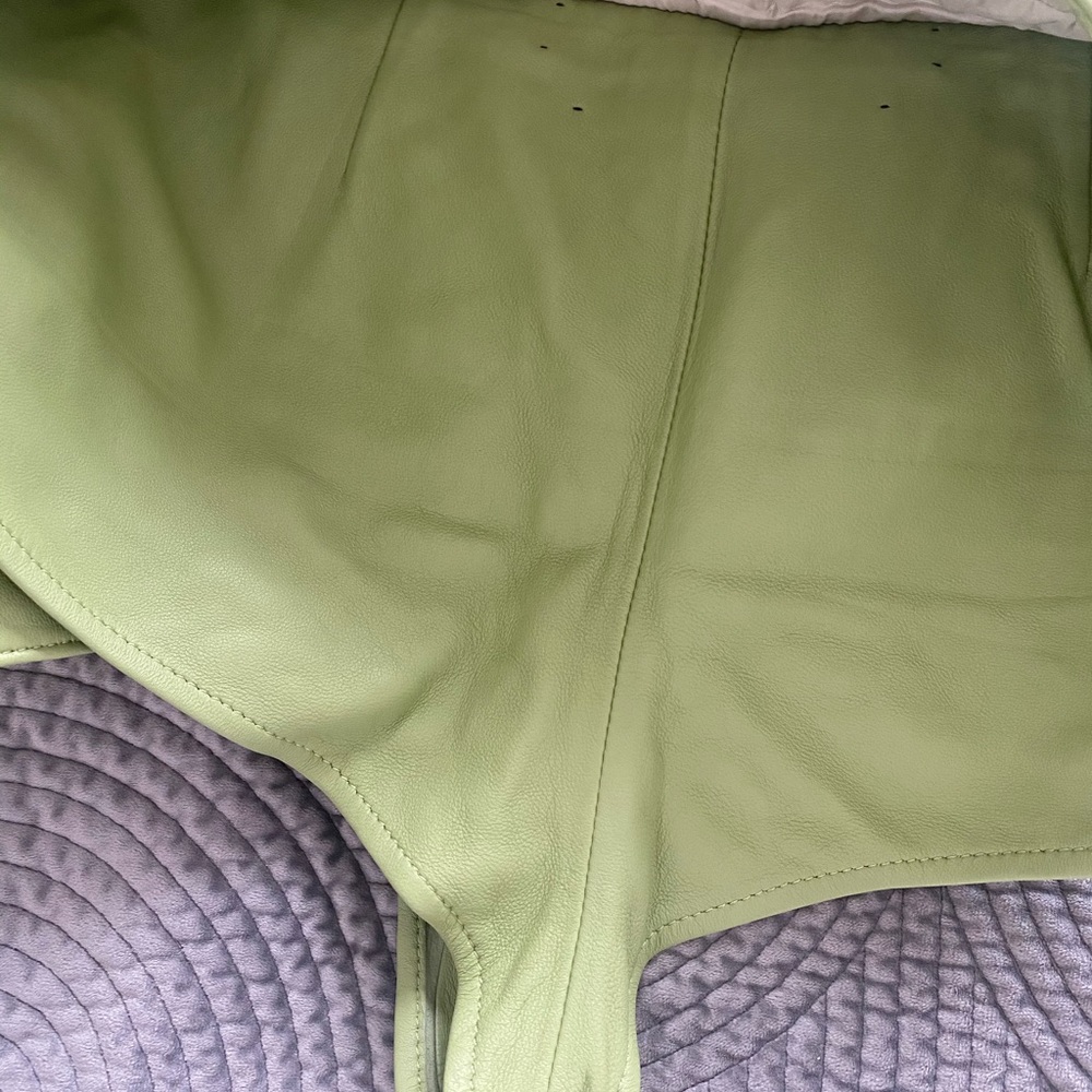 Jacquemus Green High-Waist Tailored Shorts - Picture 8 of 10